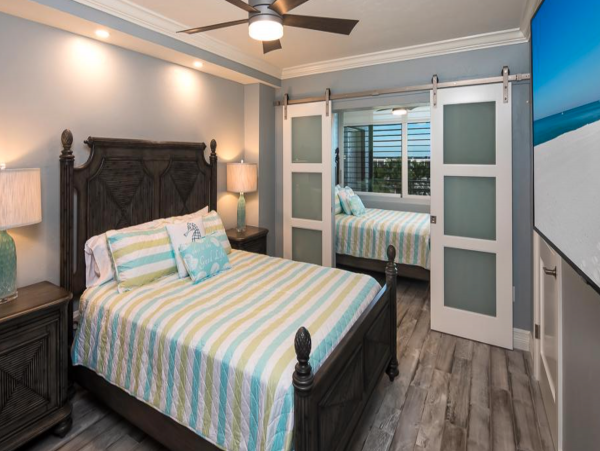 Luxury 2 Bedroom Vacation Condo Sleeps 5 Guests Oceanfront