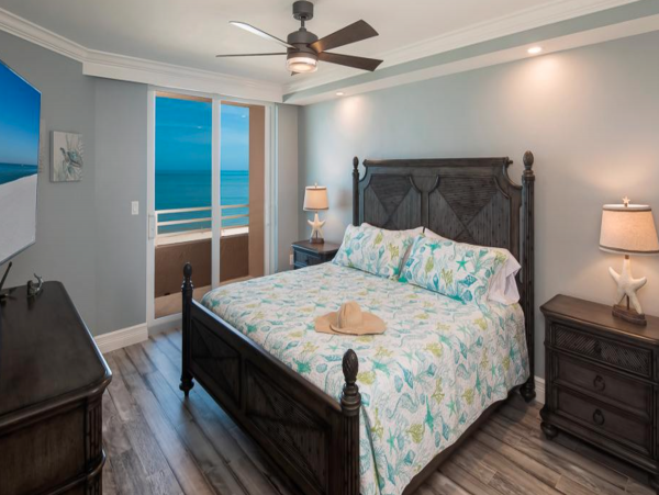 Luxury 2 Bedroom Vacation Condo Sleeps 5 Guests Oceanfront