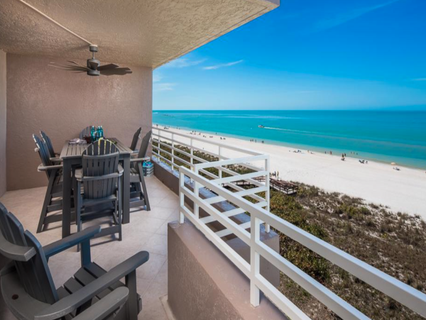 Luxury 2 Bedroom Vacation Condo Sleeps 5 Guests Oceanfront