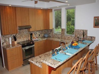 St. John 4 Bedroom Walk to Beach Villa with Amazing Views