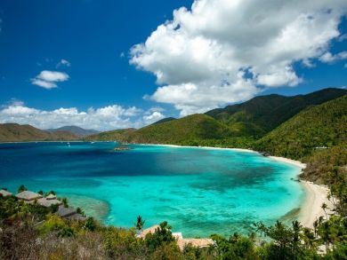 Five Bedrooms Bayfront Vacation Home in St. John