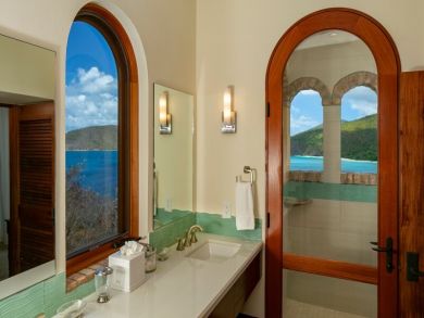Five Bedrooms Bayfront Vacation Home in St. John