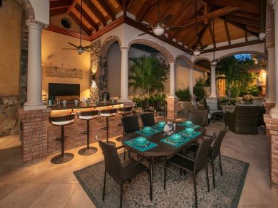 Five Bedrooms Bayfront Vacation Home in St. John