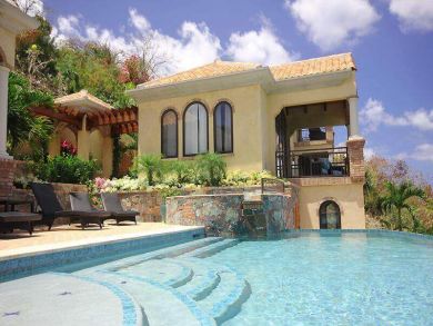 Five Bedrooms Bayfront Vacation Home in St. John