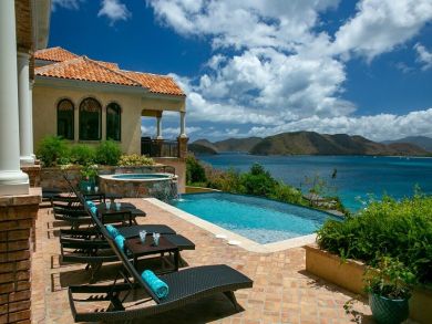 Five Bedrooms Bayfront Vacation Home in St. John