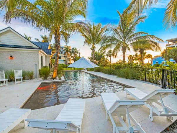 Luxury Siesta Key Five Bedroom Gulf View Vacation Home