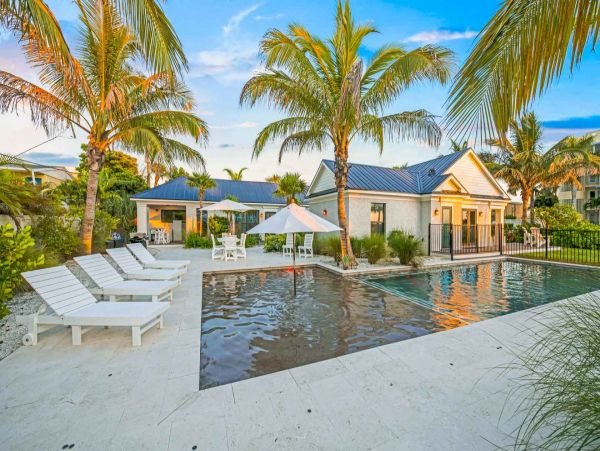 Luxury Siesta Key Five Bedroom Gulf View Vacation Home