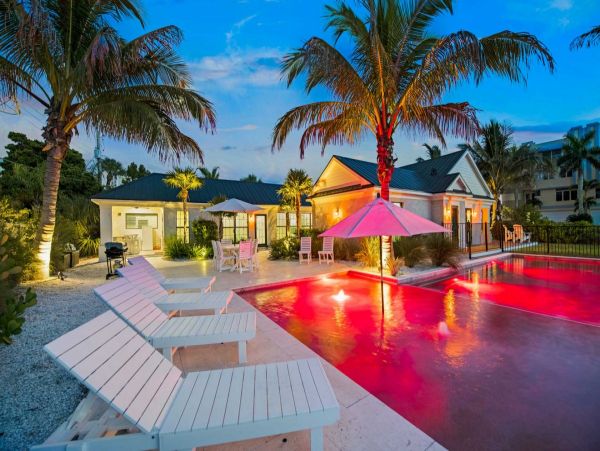 Luxury Siesta Key Five Bedroom Gulf View Vacation Home