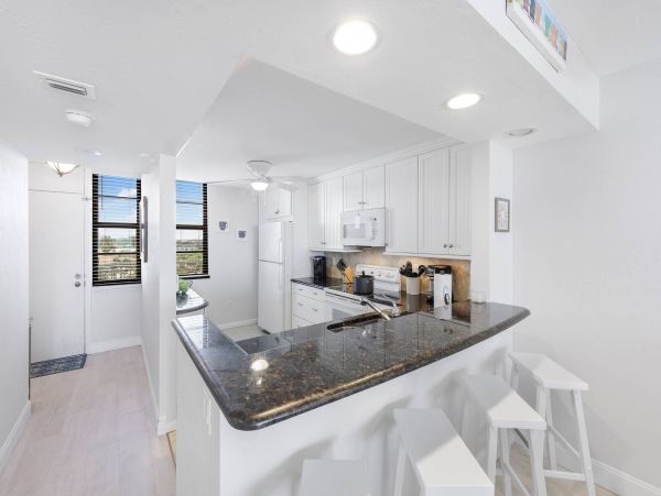 Marco Island Two Bedroom Gulf Front Vacation Condo