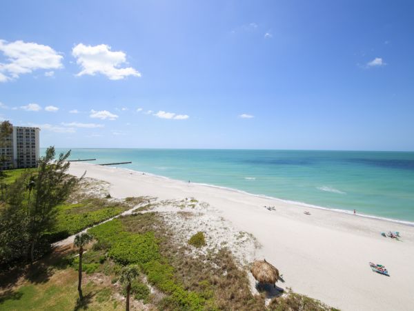 Luxury Longboat Key Vacation Rentals | Gulf Front Condo with Stunning Views