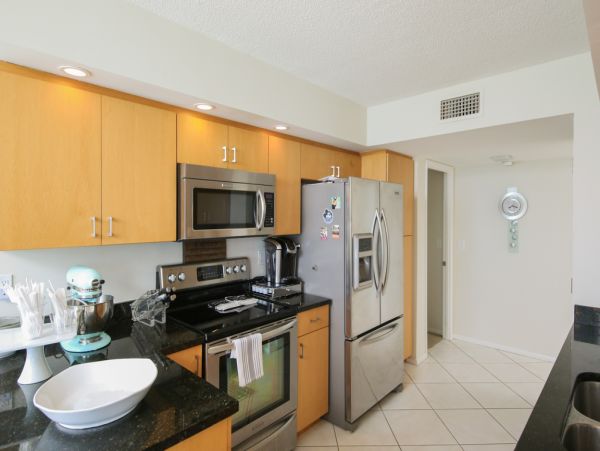 Luxury Longboat Key Vacation Rentals | Gulf Front Condo with Stunning Views