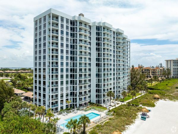 Luxury Longboat Key Vacation Rentals | Gulf Front Condo with Stunning Views