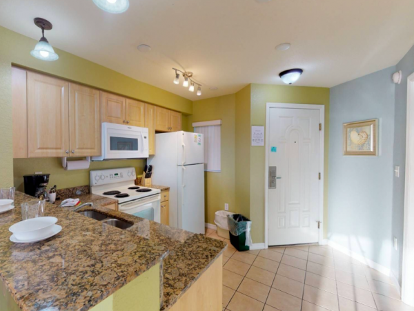 Beachfront 2 Bedroom Condo in Treasure island
