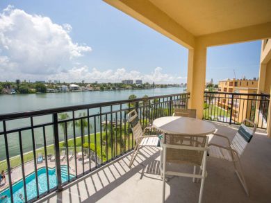 Treasure Island Condo 930463