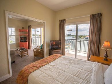 Treasure Island Condo 930463
