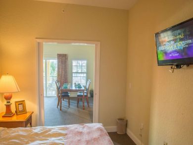 Treasure Island Condo 930466