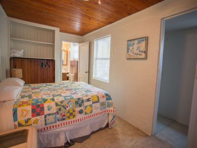 Treasure Island Condo 930470