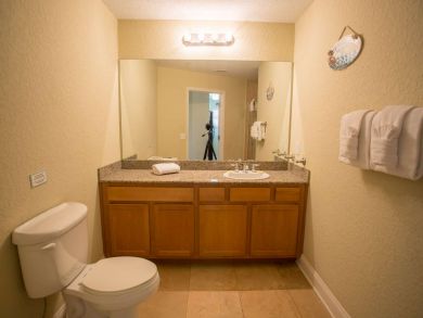 Treasure Island Condo 930471