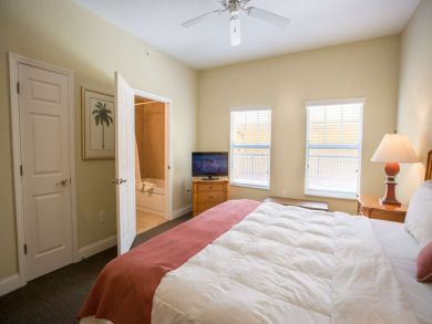 Treasure Island Condo 930471