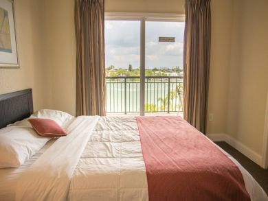 Treasure Island Condo 930471