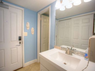 Treasure Island Condo 930475 Treasure Island Condo 930475
