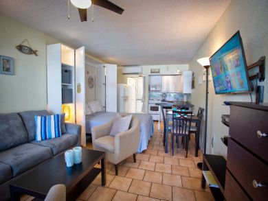 Treasure Island Condo 930476
