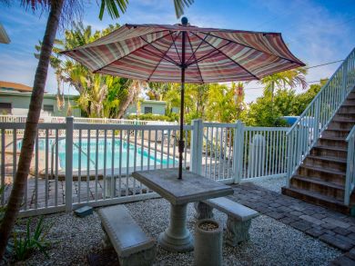 Treasure Island Condo 930476