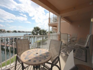 Clearwater Condo 930485 Clearwater Condo 930485