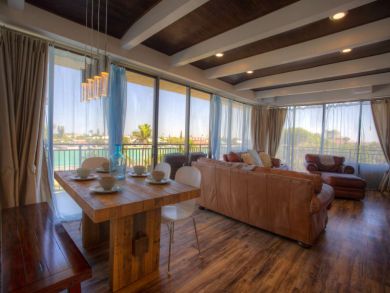 Treasure Island Condo 930501 Treasure Island Condo 930501