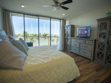 Treasure Island Condo 930501 Treasure Island Condo 930501