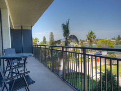 Treasure Island Condo 930501 Treasure Island Condo 930501