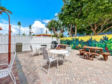 Beachfront Two Bedroom Vacation Condo in Fort Myers