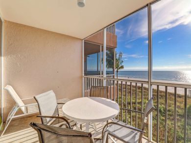 Beachfront Two Bedroom Vacation Condo in Fort Myers