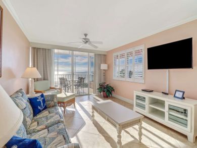 Beachfront Two Bedroom Vacation Condo in Fort Myers