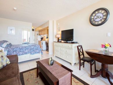 Daytona Beach Condo 930521