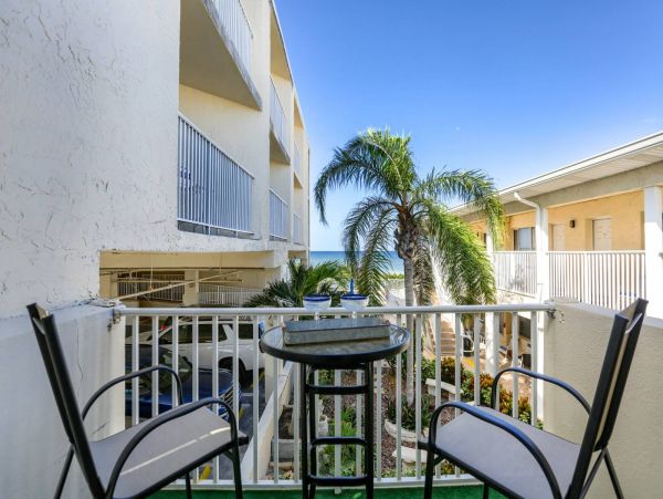 Belleair Beach Condo Sleep 4 Guest