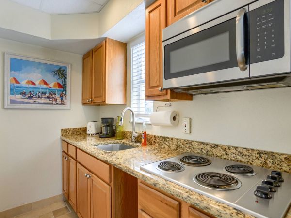 Belleair Beach Condo Sleep 4 Guest