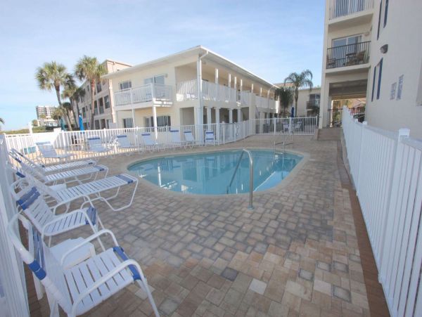 Belleair Beach Condo Sleep 4 Guest