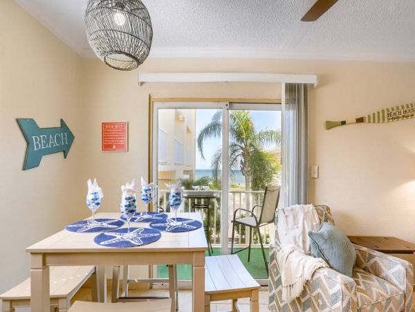 Belleair Beach Condo Sleep 4 Guest