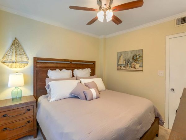 Belleair Beach Condo Sleep 4 Guest