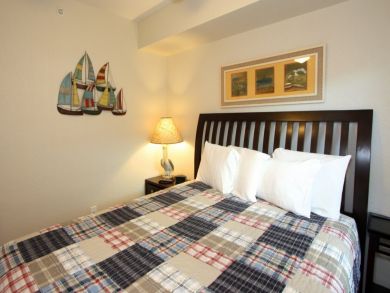 Valuer Priced Rental with partial Views of the Gulf