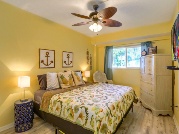 Indian Shores 2 Bedroom Condo