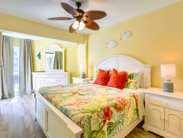 Indian Shores 2 Bedroom Condo