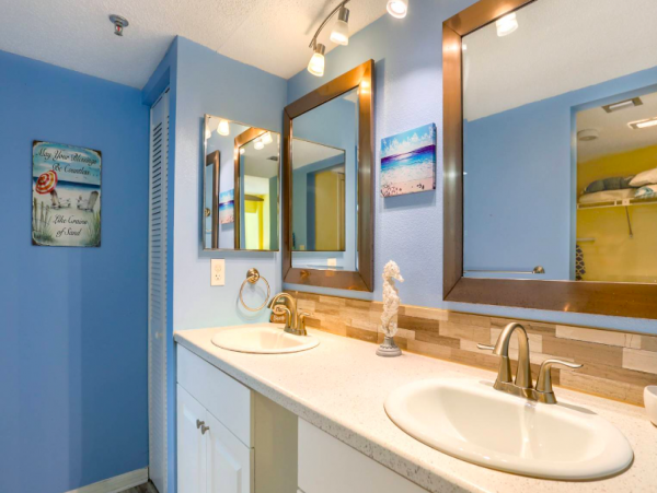 Indian Shores 2 Bedroom Condo