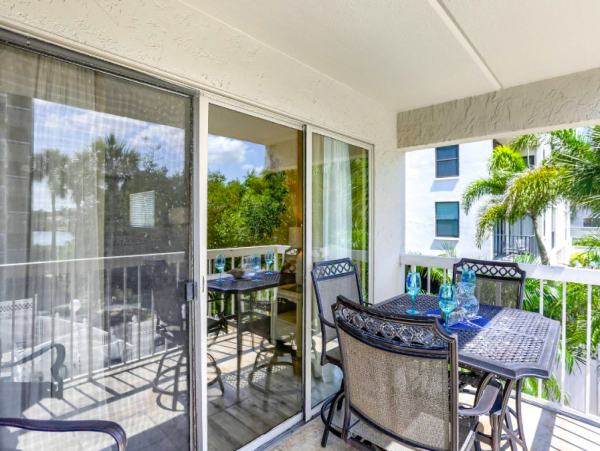 Indian Shores 2 Bedroom Condo