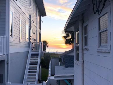 Treasure Island Condo 930538