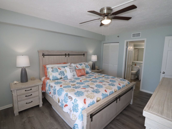 great Three Bedroom Rental Beach Steps from your Condo!