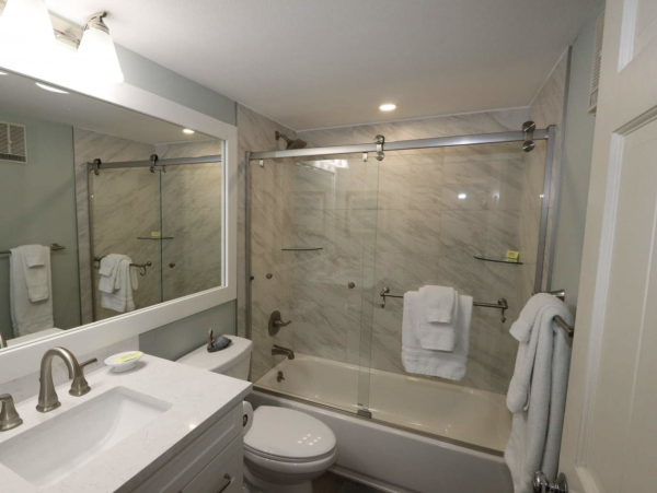 great Three Bedroom Rental Beach Steps from your Condo!