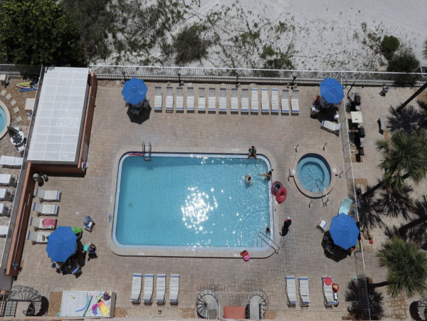 great Three Bedroom Rental Beach Steps from your Condo!