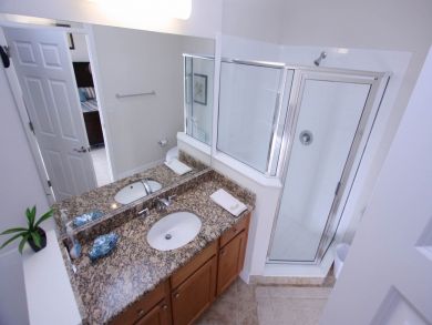 St. Petersburg Home 930549